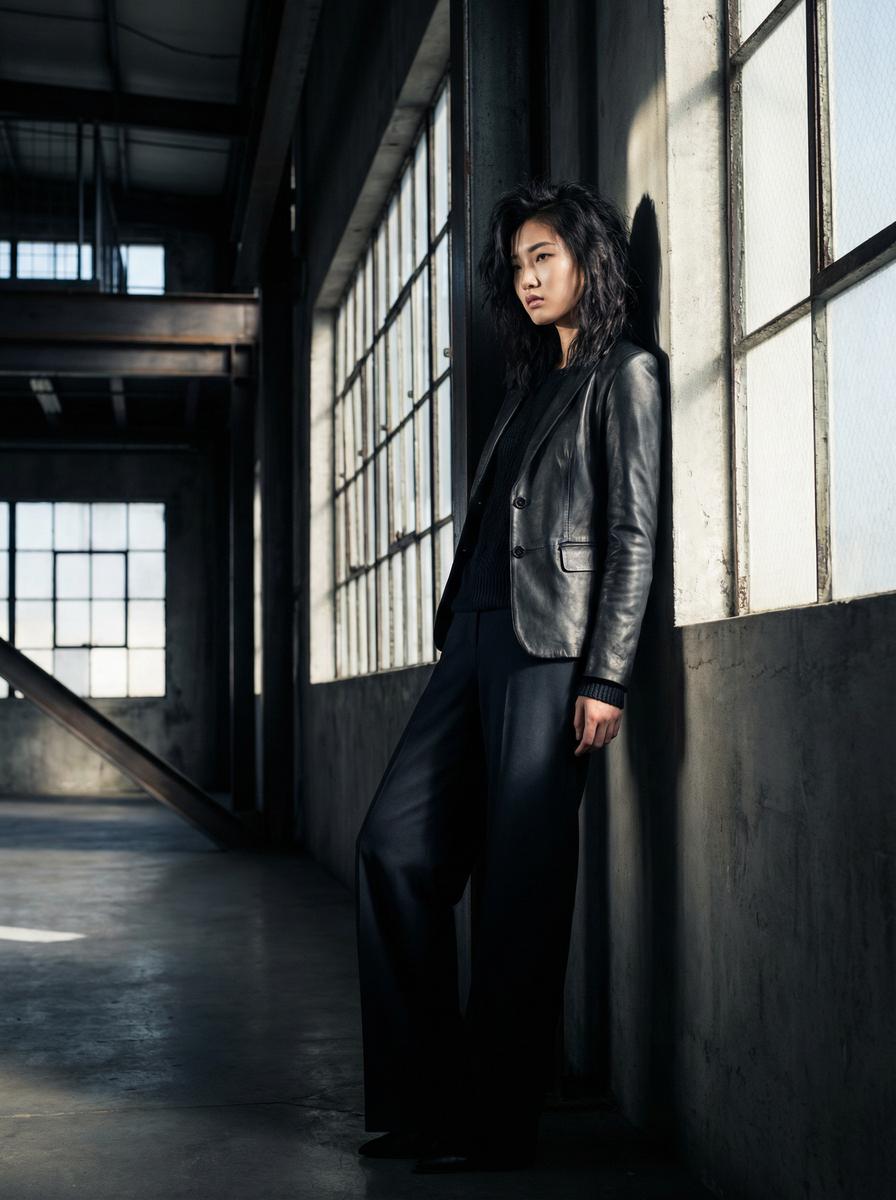 玩物社区传媒-工业风格写真传媒